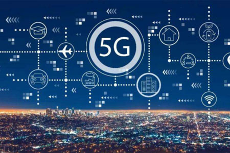 目前，许多制造商依靠有线网络来实现他们所需的持续连接。5G网络将以更低的成本实现更大的灵活性，这意味着工厂车间可以利用5G工业路由器更快地重新配置，并可以更快地利用物联网的好处。