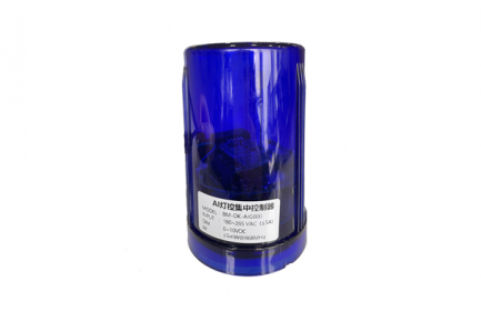 蓝狮NEMA接口单灯控制器、NEMA接口集中控制器，具有远程开关、调光、能耗查询及故障报警等功能。支持4G无线通信和自组网，具有IP65防护和V-0级强效阻燃优点，搭配蓝狮视觉检测传感器，完美控制灯随车动：车来灯亮，车走灯灭